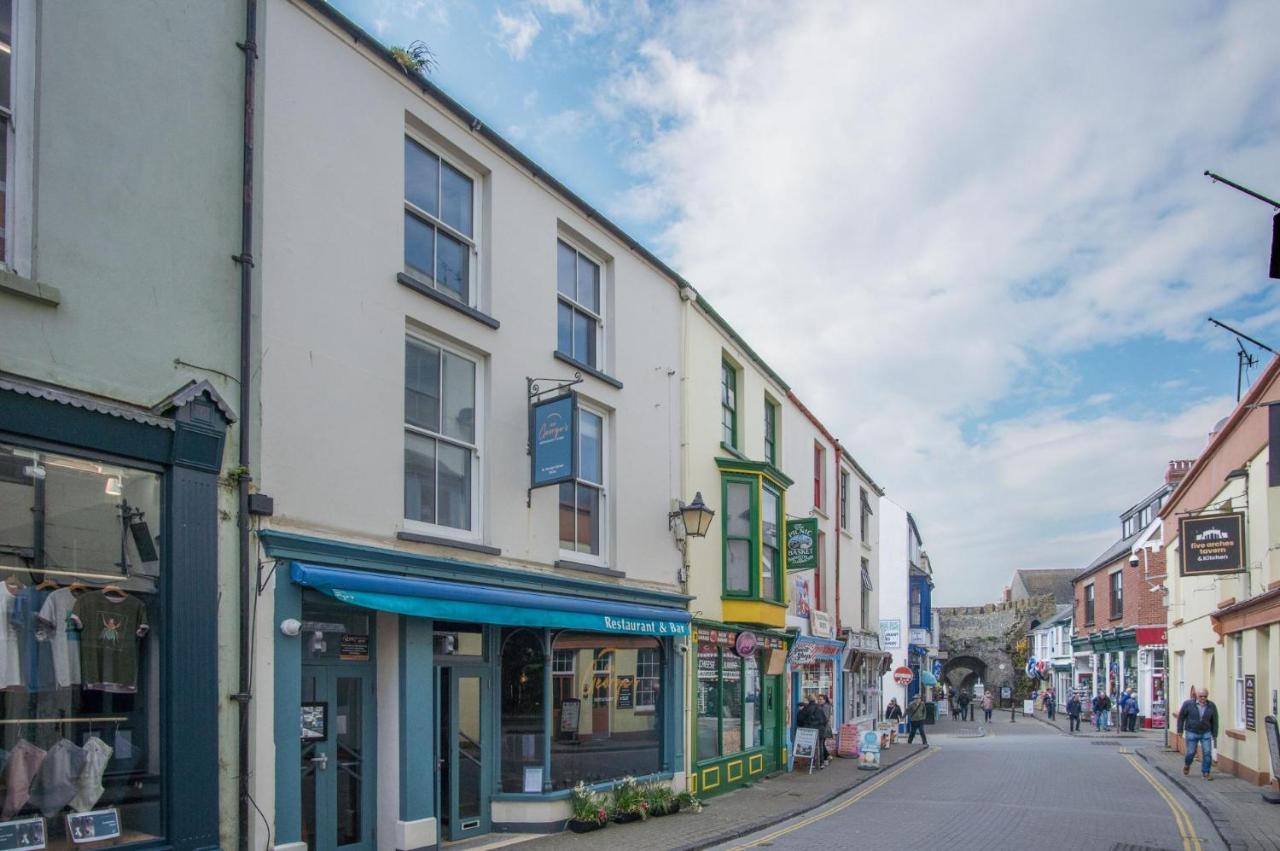 To Mawr - 2 Bedroom Apartment - Tenby Exterior photo