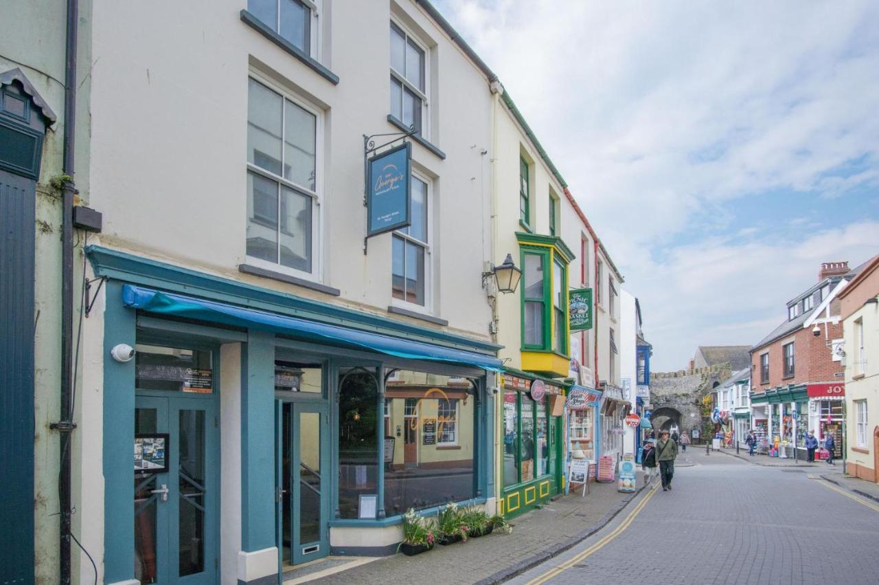 To Mawr - 2 Bedroom Apartment - Tenby Exterior photo